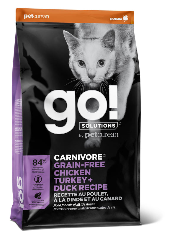 Nourriture sèche pour chat formule "Carnivore" sans grains pour chat poulet, dinde & canard